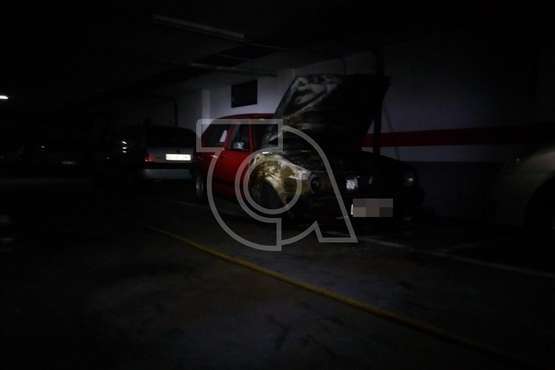 Un incendio en un garaje de Taliarte obliga a desalojar viviendas de un edificio (Foto TA)